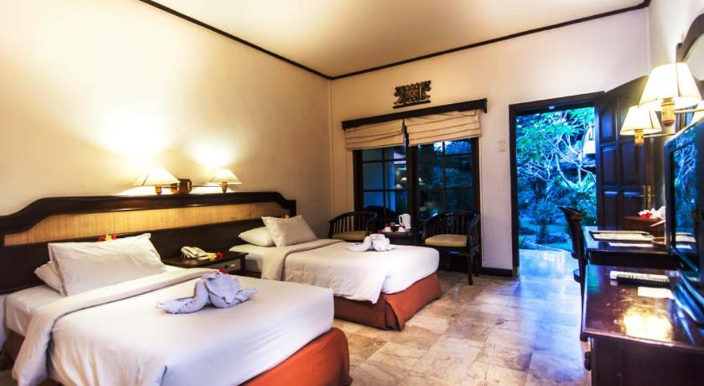 Champlung Sari And Ubud (Bali)