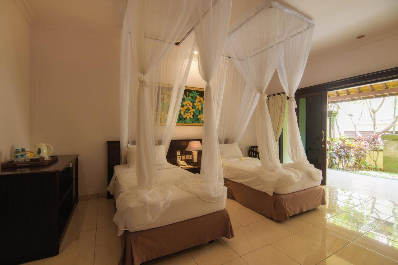 Champlung Sari And Ubud (Bali)
